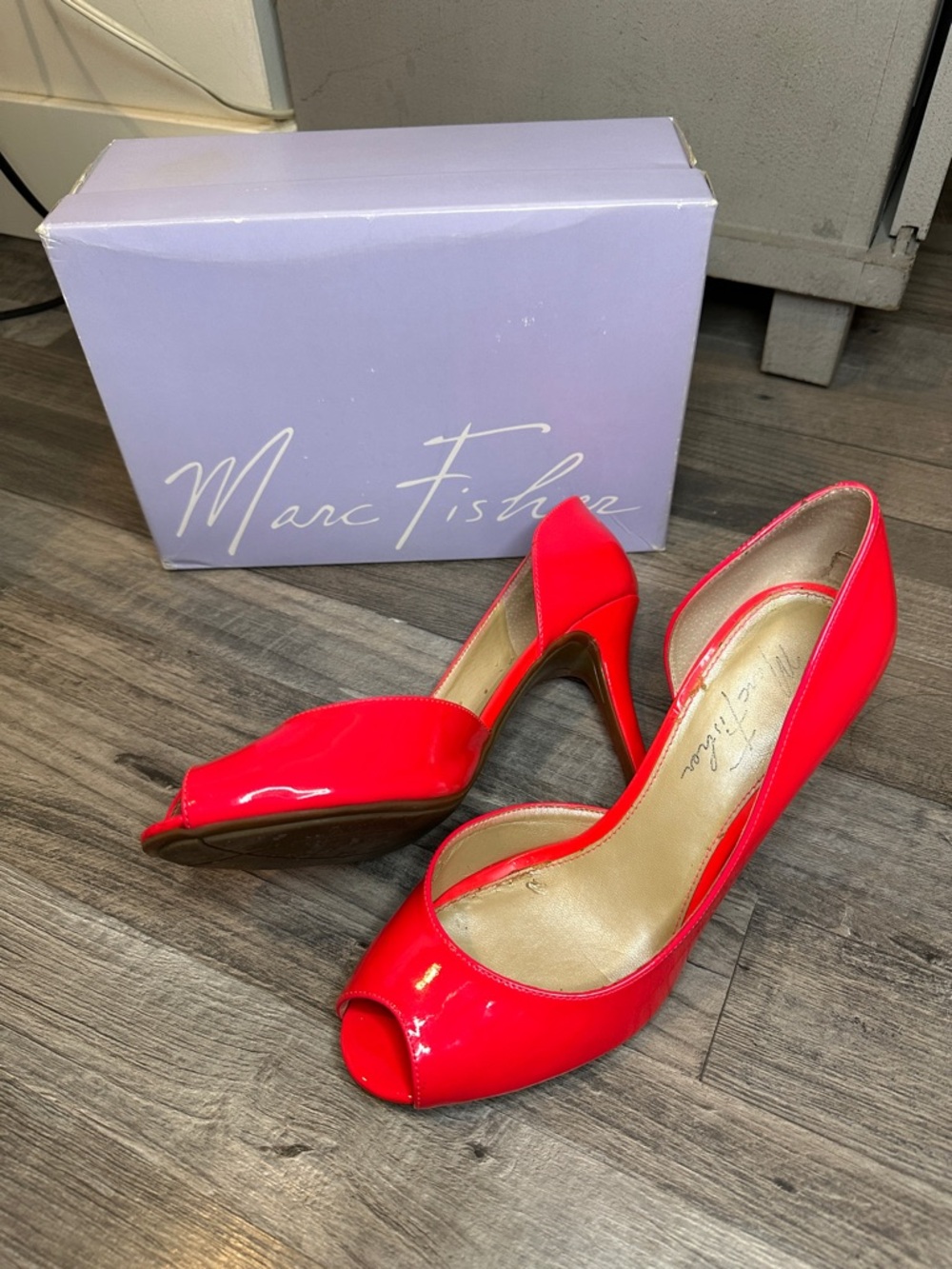 Neon Pink Marc Fisher Patent Peep-Toe Heels Pumps Stilettos 8.5